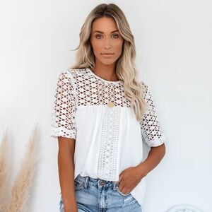 Vici Russian River Crochet Panel Blouse SzM White